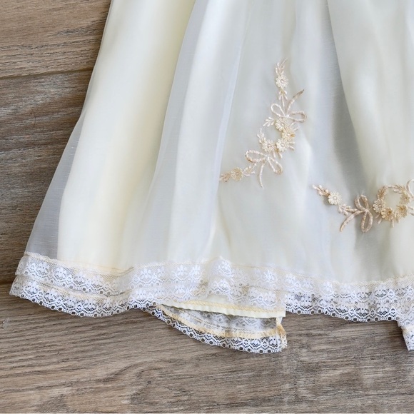 Vintage Baby/Child Baptism Christening Gown Sheer Organza Embroidery W/Shawl - Picture 4 of 16